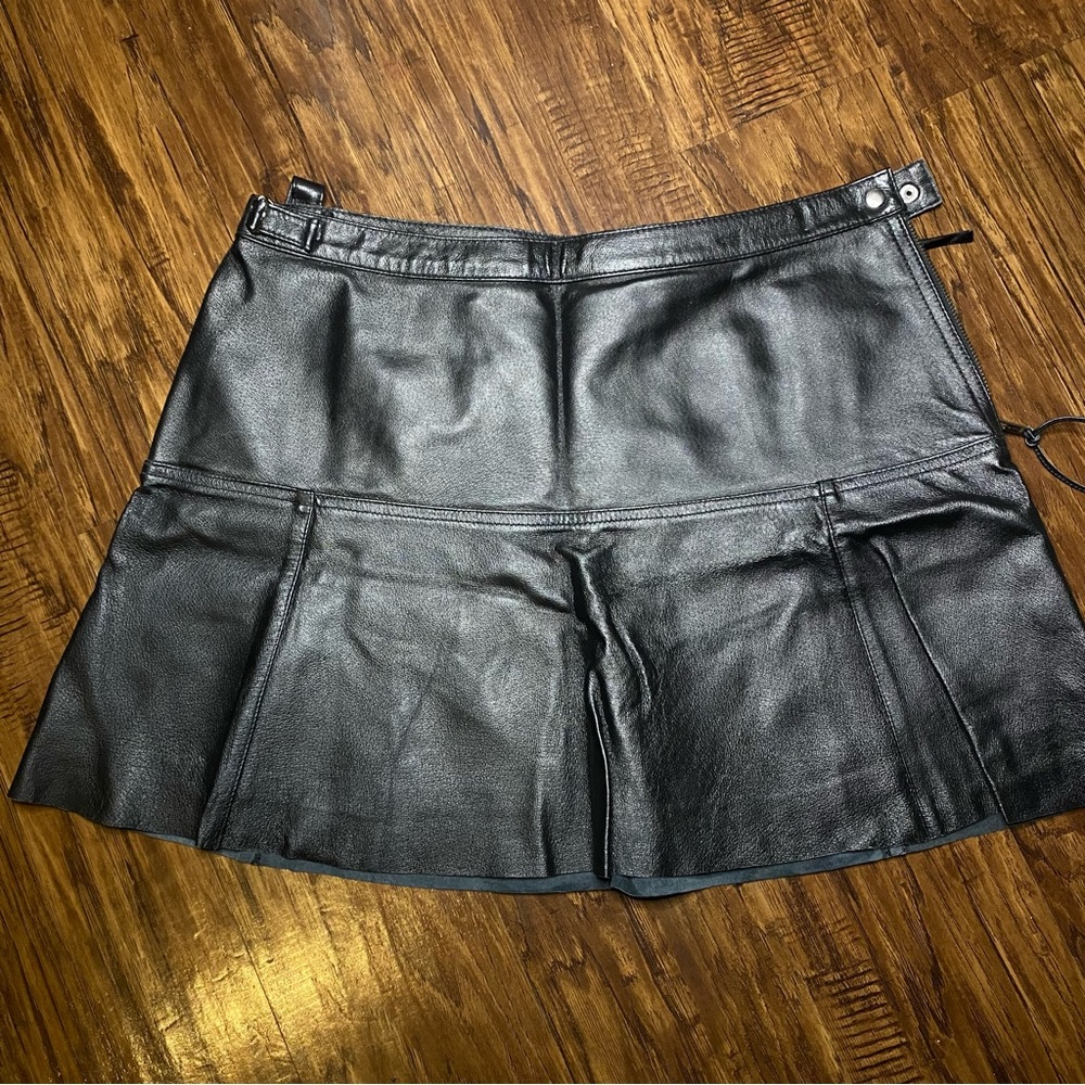 black leather skirt